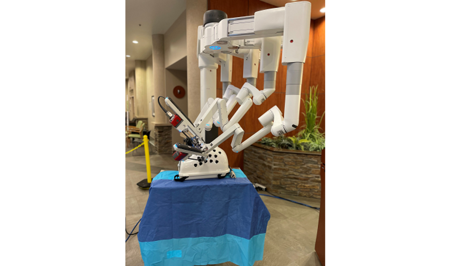 guthrie-corning-hospital-unveils-surgical-robot-guthrie